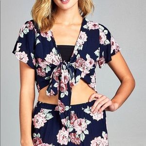 Floral gauze tie crop top